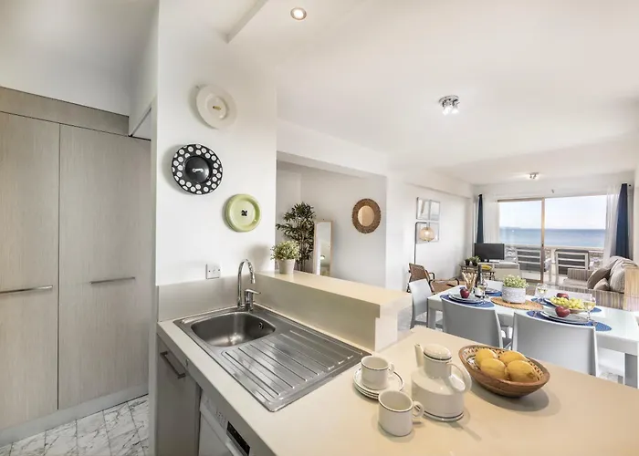 Mackenzie Beachfront Apartament