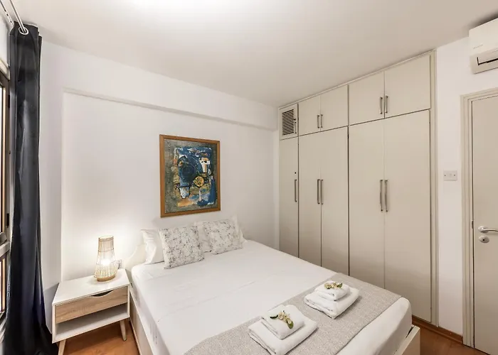 Mackenzie Beachfront * Larnaca