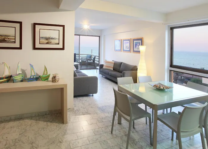 Mackenzie Beachfront Apartamento