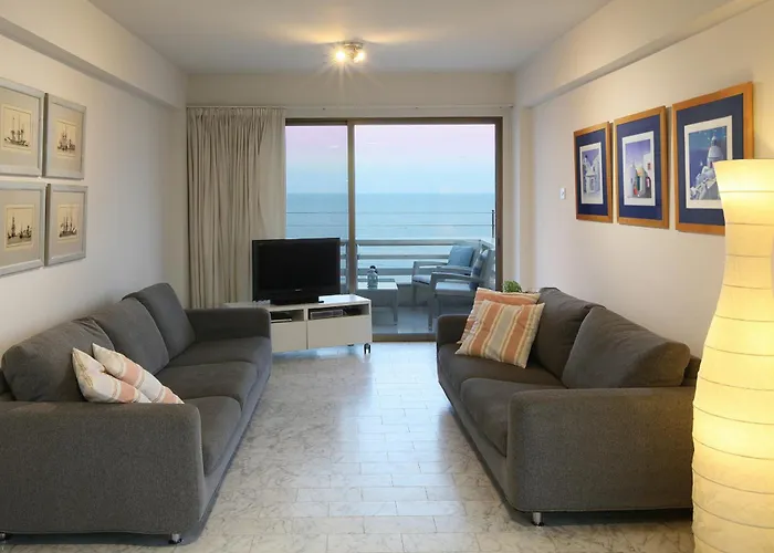 Mackenzie Beachfront Apartamento Lárnaca